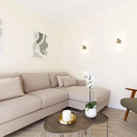 Apartment Martinez Area Superb 1 Bed W Xxl Terrace *