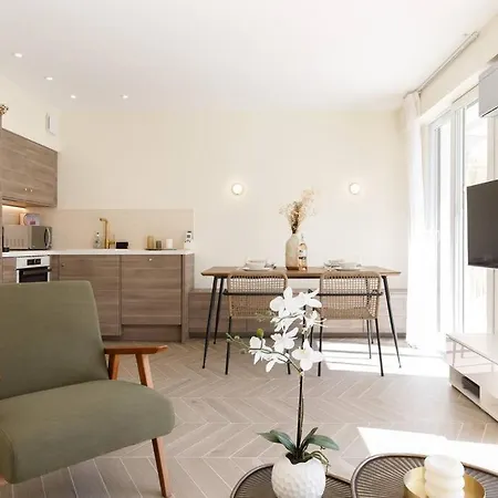 Martinez Area Superb 1 Bed W Xxl Terrace شقة *